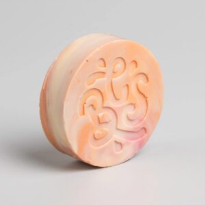 Tobacco bay leaf soap